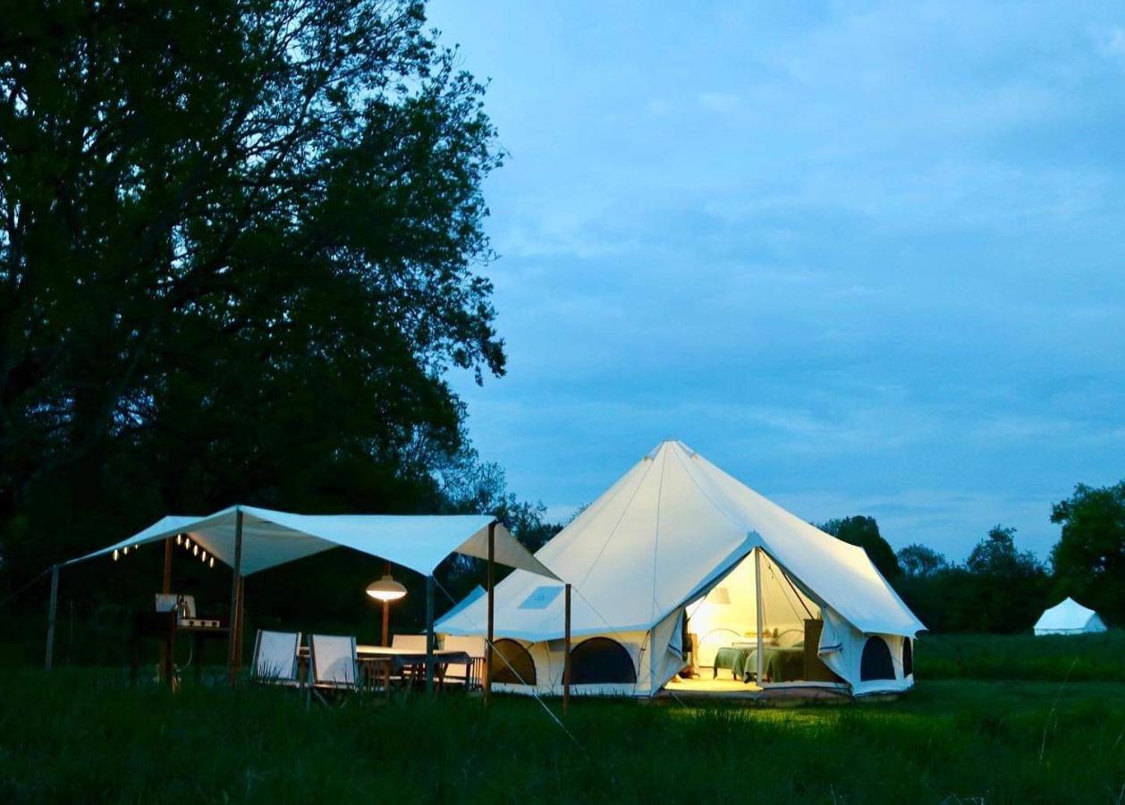 La Toile Sous Les Etoiles Hotel Charron  ภายนอก รูปภาพ